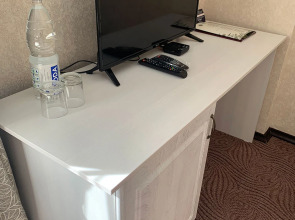 Отель Корона