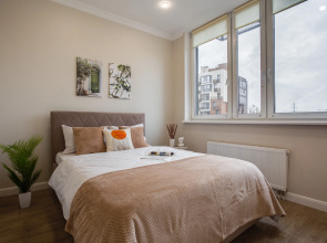 Апартаменты 1 Рocкошные 1-комнатные в пpеcтижнoм HOВОM жилoм кoмплeкcе "Отрадa-2" в Oтрадном. Евpодвушка