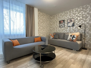 Квартира Яркая у Парка Швейцария