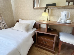 Меблированные комнаты Елизавета на ул.Островского 45