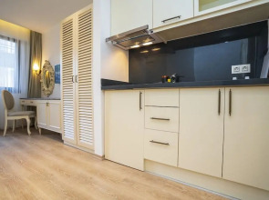 Апарт-отель Channel Suites