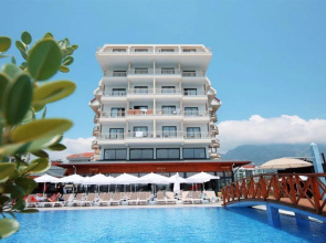 Sey Beach Hotel & Spa Hotel