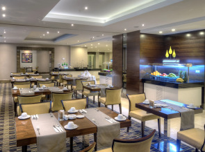 Отель Qafqaz Baku City Hotel and Residences