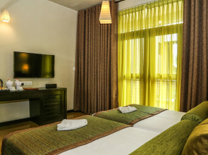 Oak Ray Wild Yala Hotel