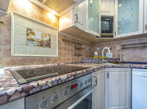 Квартира 3-х Комнатная на Гаккелевской 20 в Приморском районе