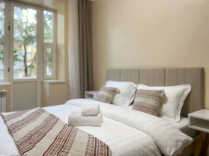 Semeynye Trekhkomnatnye Apartments