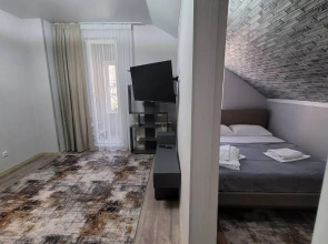 Апартаменты Двухуровневые апартаменты около музея ангелов