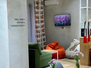 Хостел izzzi hostel Bishkek