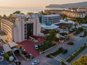 Lims Bona Dea Beach Hotel – All Inclusive