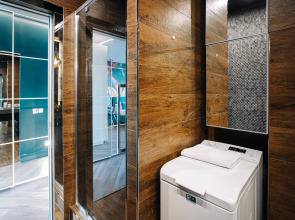 Апартаменты Lalapart Tropikana с ярким ремонтом на 30 этаже небоскреба Савеловский Сити