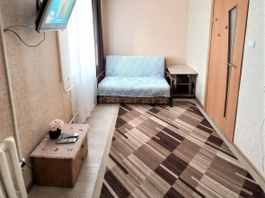 Na Ulitse Karla Marksa 12 Flat