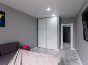 Апартаменты Hedonism Aparts со Стильным Ремонтом в Тихом Районе