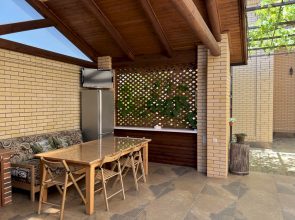 Частный Дом 120 2 Комнатный Этаж с Кухней