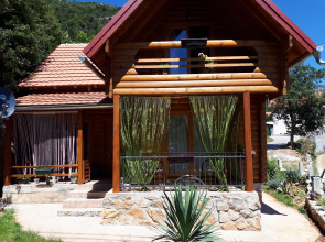 MashaDasha Guest House