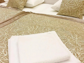 Отель Корона