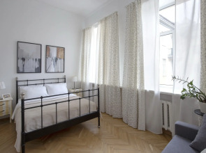 Апартаменты Город Рек на Большой Морской 6 у Дворцовой площади