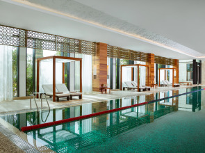 Отель Baku Marriott Hotel Boulevard