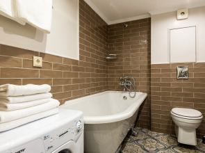 Апартаменты D на Чайковского с одной спальней №2