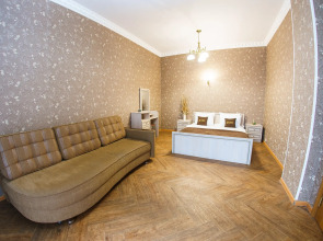 Апартаменты Inndays на Демонстрации