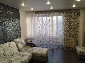 Na Leningradskoy Vozle Zolotogo Klyuchika Flat