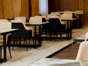 Отель Grand Plaza Samarkad