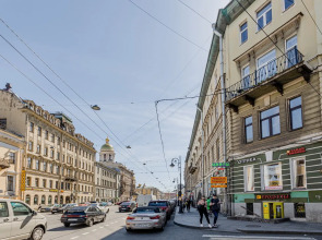 Апартаменты SpbStay Владимирский 13 две спальни