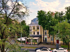 Апартаменты на улице Маршала Бирюзова 18