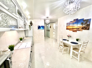 Апартаменты на Ново-Садовой, 106 (лит. О)  с видом на реку Волгу