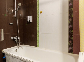 Апартаменты с 3 спальнями на Моисеенко 5 - 8 человек