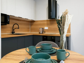 Квартира Новоостаповская 20