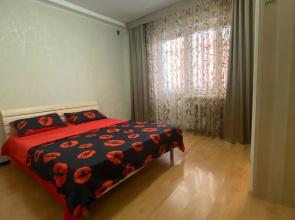 Uyutnaya Tryokhkomnatnaya Na Zhana-Orda 9 Flat