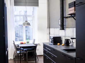 Апартаменты с эркером Александра Блока