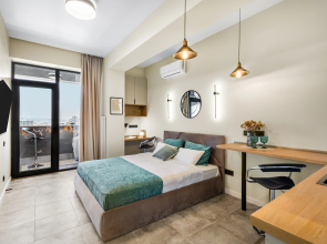 HB University III Apartments