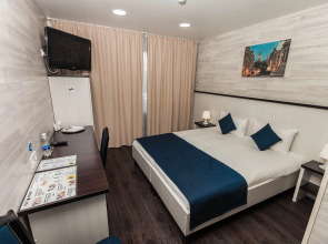 Отель Red Fox на Шумакова 15Б