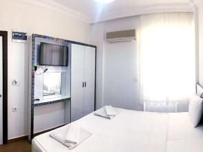 Отель Lavin Garden