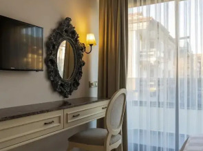 Апарт-отель Channel Suites