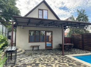 S Basseynom Private house