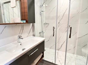 Отель Aren Suites