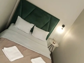 Yevro Dvushka Na Ulitse Krasnokazachyya, 23/1 Flat
