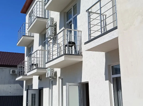 Amina Guest House