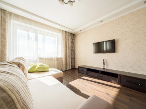 Квартира Тёплая солнечная возле БЦ Первая Башня