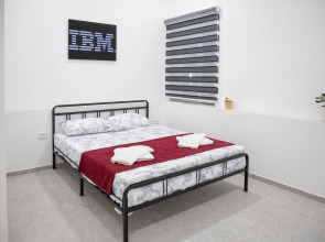 Хостел Safarov's Family Hostel