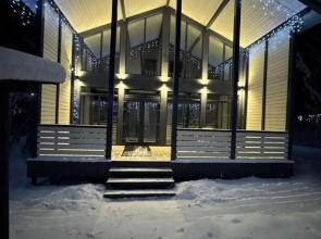 V Posyolke Trudovaya Severnaya 5 Private house