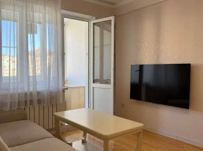 Апартаменты Светлые с балконом и стильной гостиной на Магомедали Магомеджанова