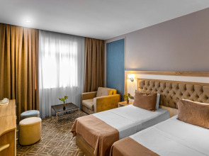 Отель Alba Hotel&Spa