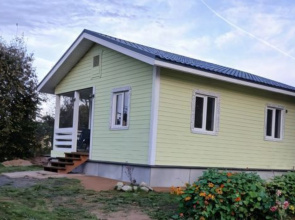 Zeleny Pereval Private house