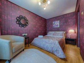 Апартаменты 5-комнатные HomeApart Сторожовская, 8