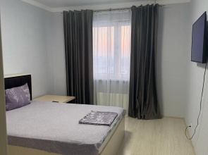 Na Ul Aleksandra Usoltseva 30 Apartments