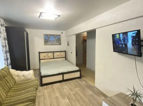 Na Ordzhonikidze 47 Flat