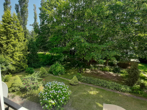 Апартаменты Двухкомнатные Зеленый Двор Беседка Центр